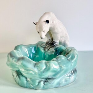 Orso polare in ceramica di Ditmar Urbach, bianco-turchese, ciotola Art Déco della Cecoslovacchia, anni '30