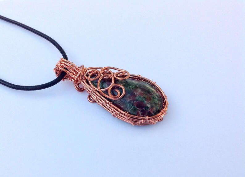 Wire wrapped pendant necklace garnet in fuchsite copper | Etsy