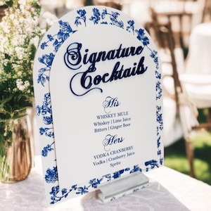 3D ARCH Blaue Toile Blumen Chinoiserie Brautdusche oder Hochzeitsempfänge Signature Cocktail Schild, Luxus Elegante Französische Blaue Bar Menü Getränke