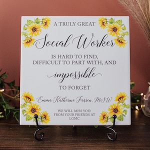 Sunflower Truly Great Social Worker Plaque With Stand, Thank You Leaving Retirement Sign Gift, Bsw, Msw, Acsw, Lsw, Lcsw, Clinical Therapist