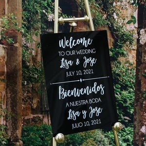 Bilingual SPANISH Clear, White, Frosted or Black Glass Look Acrylic Funny Wedding Welcome Sign, Personalized Modern Sign With Names And Date