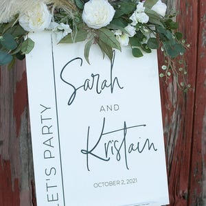 Modern Signature Acrylic Wedding Welcome Sign, 18x24 Clear Glass Look Personalized Perspex Lucite Modern Wedding Welcome Signs
