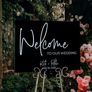 Clear Glass Look Acrylic Wedding Welcome Sign, 18x24 Personalized Modern Wedding Welcome Sign Decoration for Display, Custom Wedding