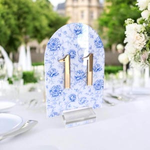 3D ARCH Acrylic Chinoserie Toile French Country Hydrangea Table Number Sign With Stands, Perspex Modern Calligraphy Table Numbers