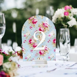 3D ARCH Acrylic Chinoserie Toile French Country Hydrangea Table Number Sign With Stands, Perspex Modern Calligraphy Table Numbers