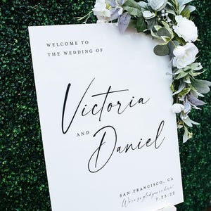 Minimalist Clear, White, Frosted, Black Acrylic Classic Wedding Welcome Sign, Personalized Perspex Modern Signs With Names And Date