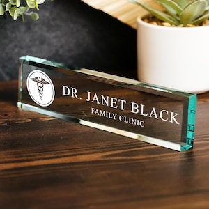Physician MD Doctor Glass Office Desk Name Plate, Clear PA Surgeon Nameplate, Medical Practitioner Appreciation Gift, Med School Graduation