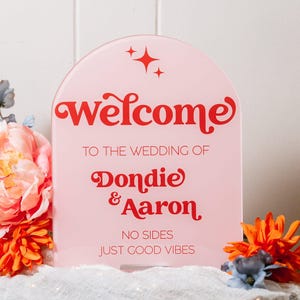 Vintage Retro 70s ARCH Wedding Sign, No Sides Just Good Vibes 60s Groovy Hippie Acrylic Welcome Lucite Perspex Signs, Boho Nostalgic