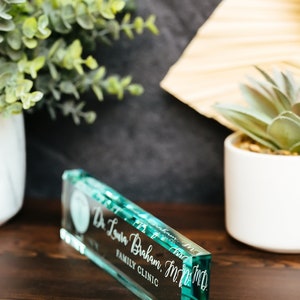 Physician MD Doctor Glass Office Desk Name Plate, Clear PA Surgeon Nameplate, Medical Practitioner Appreciation Gift, Med School Graduation image 4