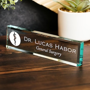 Physician MD Doctor Glass Office Desk Name Plate, Clear PA Surgeon Nameplate, Medical Practitioner Appreciation Gift, Med School Graduation