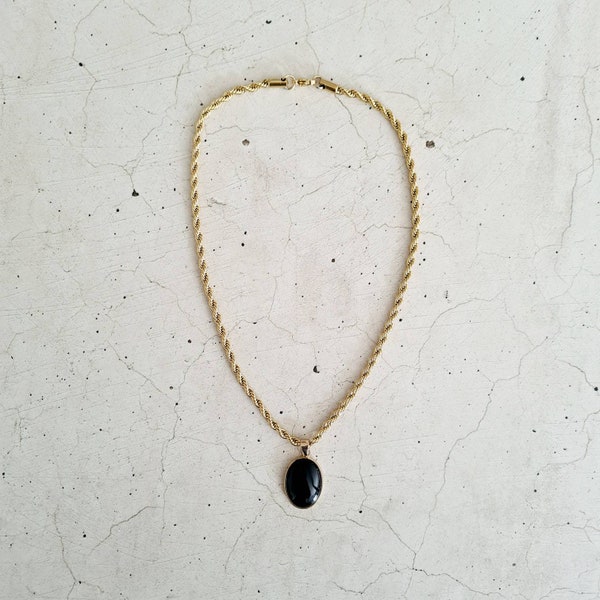 Collier en acier inoxydable doré pendentif onyx