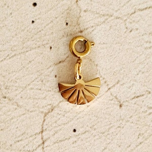 Gold-tone stainless steel mini charms Éventail