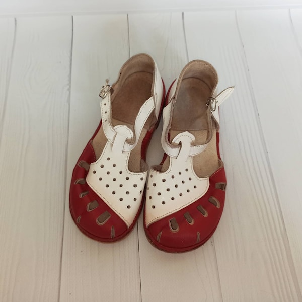 Vintage children's sandals Vintage leather shoes USSR children's shoes Retro boots Vintage Decor Kids room decor Old Baby Shoes