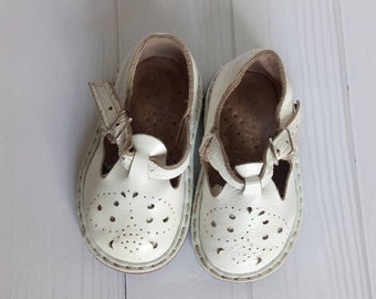 Vintage Leather Baby Boots Old Baby Shoes Leather Kids boots Soviet baby shoes Retro boots Vintage Decor Kids room decor Antique shoes