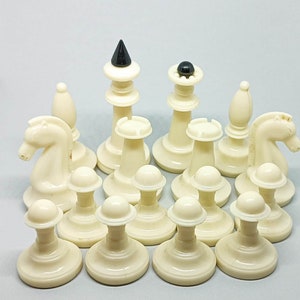 32 Stück Ersatz Schachfiguren Zubehör Set für Schach