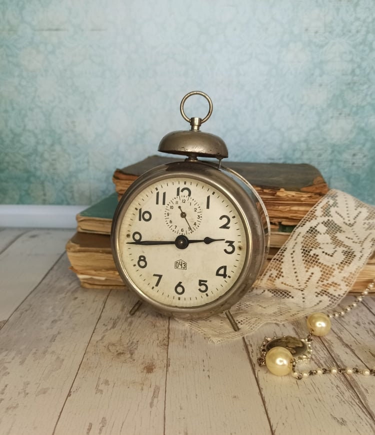 Reloj antiguo 1945 Decoracion vintage Reloj despertador sovietico Reloj de mesa cromado Reloj de cuerda mecanico Vintage Decoracion del hogar Reloj retro URSS Etsy Mexico