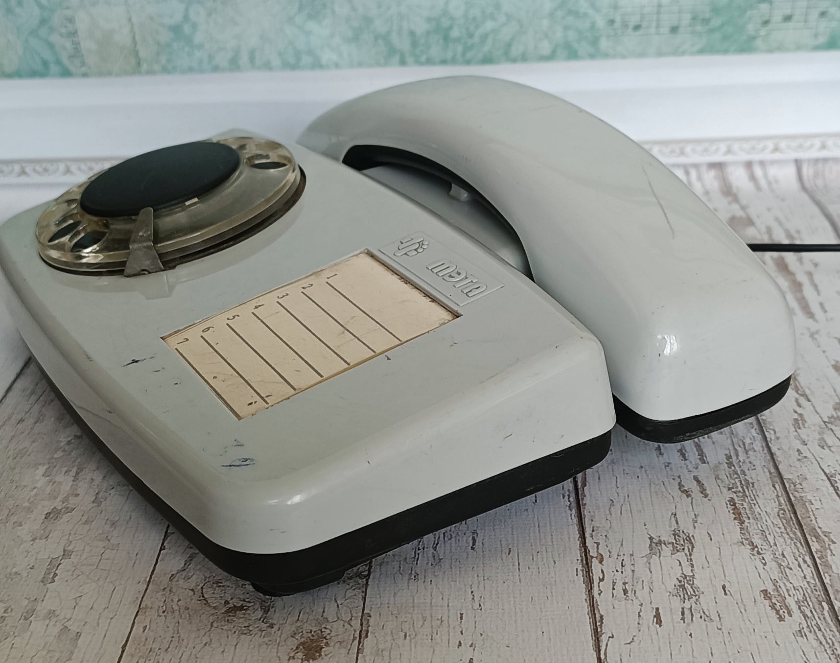 Desktop Vintage Phone Retro Office Decor Old Phone Vintage Home Decor ...