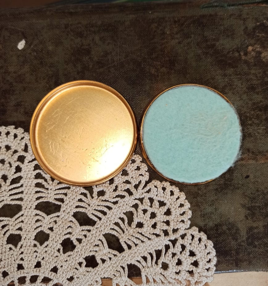 Vintage Powder Compact Refillable Powder Box Gift for Her Etsy