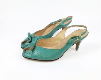 Vintage Turquoise Leather Peep Toe Heels, 1970s Hungarian Slingbacks, Retro Rockabilly Shoes with Bow Detail, Size  (US 7.5 / EU 38)