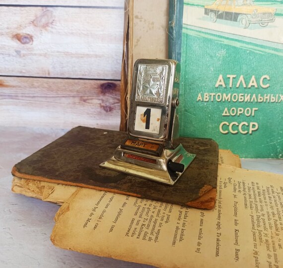 Vintage Soviet Perpetual Calendar Vintage Home Decor Retro Reversable Desk  Metal Vintage Desk Calendar Rotary Perpetual Calendar - Etsy