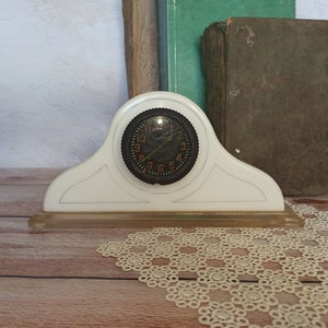 Vintage 70s Vintage Home decor Retro Clock the USSR Aviation Clock Mantel Clock Mechanical desk wind up clock