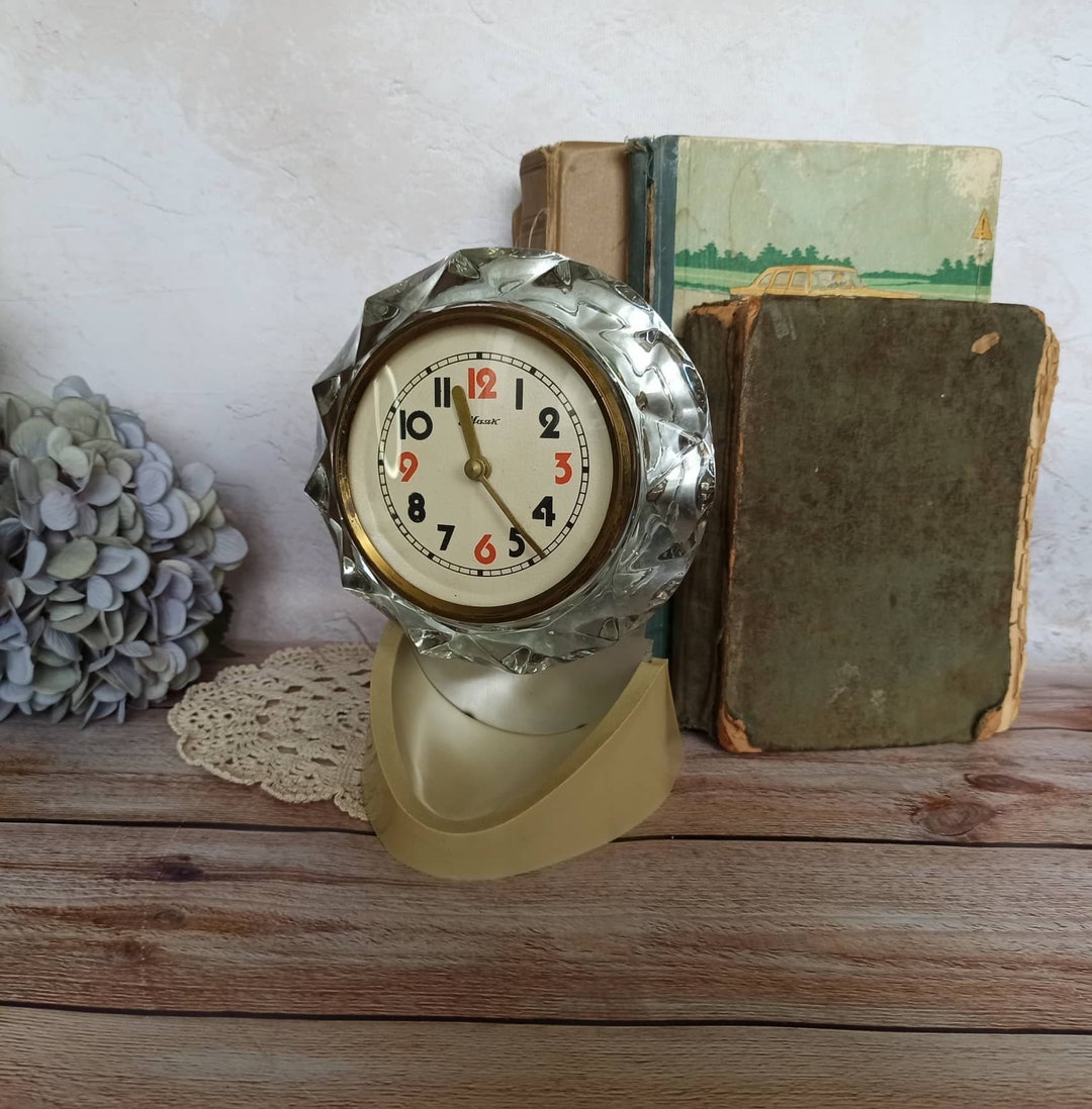 Vintage Cut-glass Soviet Mantel Clock Vintage Home Decor Mechanical ...