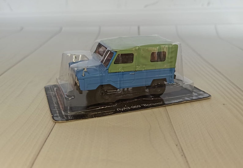 Model scale car 1:43 LuAZ-969 Volyn DeAgostini | Etsy