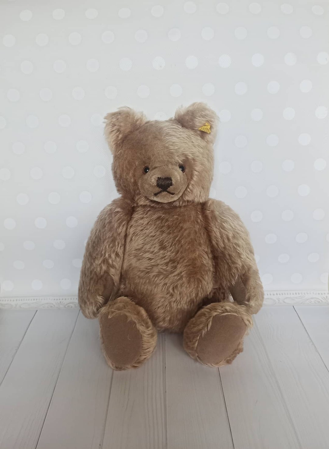 シュタイフ　1688 New Year's Greetings from #OnitsukaTiger May 2025 shine