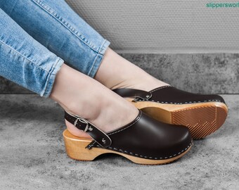 clogs with backstrap