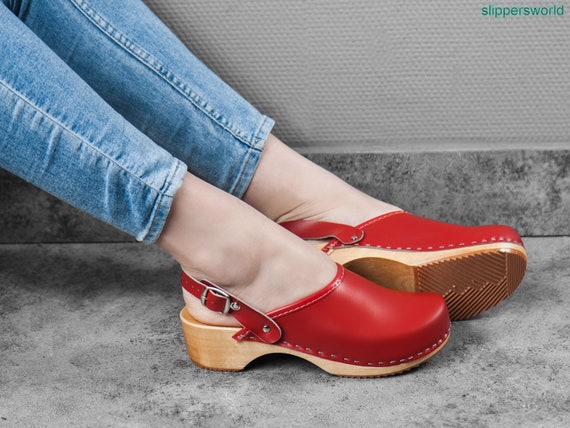 Wirginia - Red clogs, Swedish Clogs, wooden clogs, wooden sole, wood ...