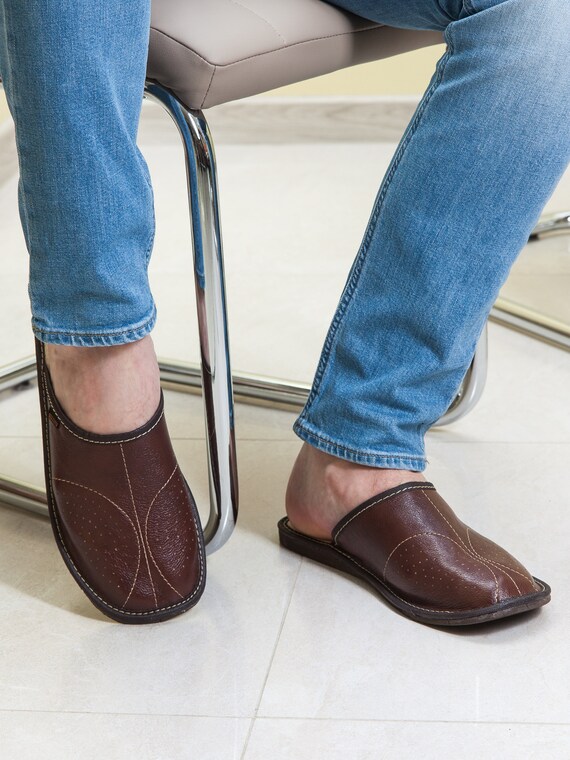 Special Airy Technology Mens Slippers Brown Or Black Leather House Shoes For Men Casual Summer Mens House Slippers Dad Gift Husband Gift