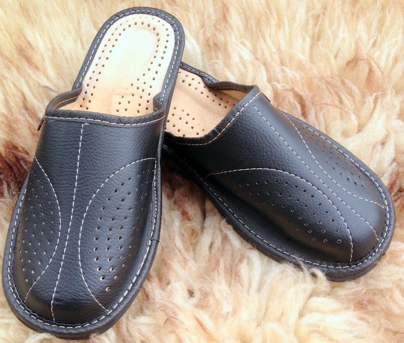 Mens house slippers Best slippers for men Handmade Moccasins | Etsy