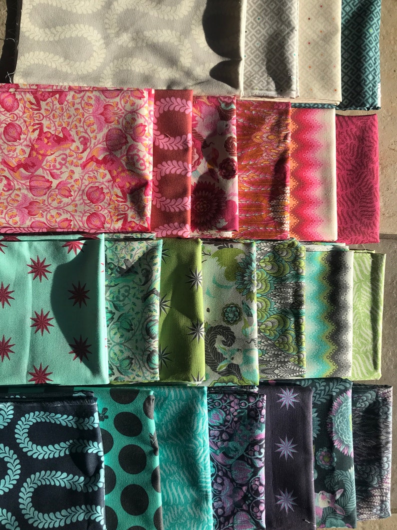 Oop Tula Pink Fox field 25 HY shipping to be calculated a cording to cheapest method per zip code and country!