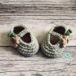 CROCHET BABY BOOTIE Pattern: Harper Baby Booties, Crochet Baby Shoes, Baby Slippers, Crib Shoes, Mary Jane Booties, Crochet Pattern image 4