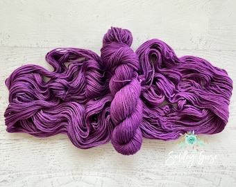 Hand Dyed Yarn, Purple Yarn, Colorway: Purple Pink OOAK, Dk #3 Weight Yarn, Semi Solid Yarn, Superwash Merino Wool, Ready to Ship