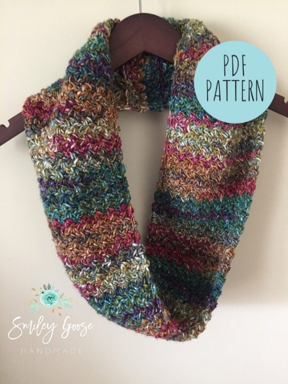 Featured image of post Easy Crochet Infinity Scarf For Beginners / Fluffiness of this scarf will keep you always warm.