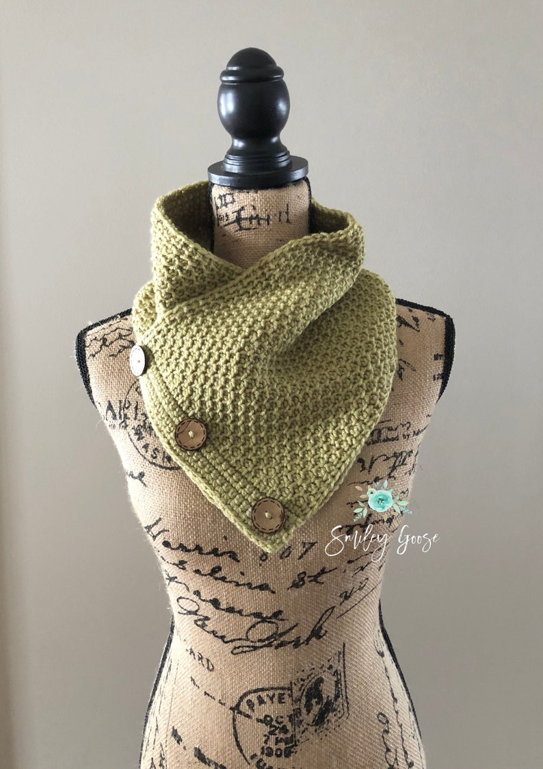 TUNISIAN CROCHET PATTERN: Ren Cowl, Tunisian Crochet, Tunisian Honeycomb Stitch, Cowl with Button Closure, Scarf Pattern, Crochet Scarf image 4