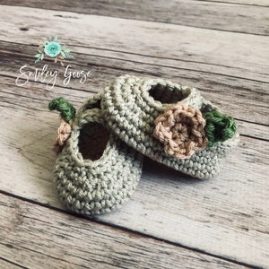 CROCHET BABY BOOTIE Pattern: Harper Baby Booties, Crochet Baby Shoes, Baby Slippers, Crib Shoes, Mary Jane Booties, Crochet Pattern image 7