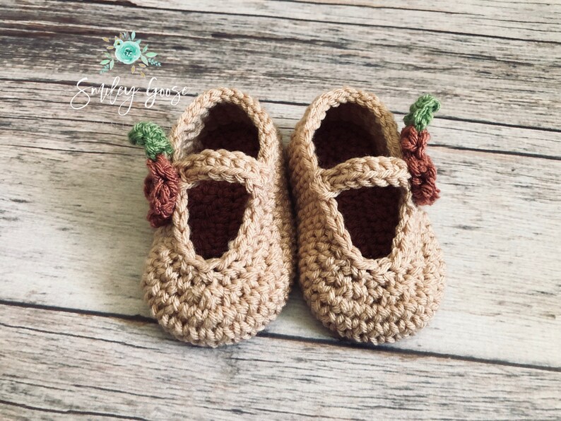 CROCHET BABY BOOTIE Pattern: Harper Baby Booties, Crochet Baby Shoes, Baby Slippers, Crib Shoes, Mary Jane Booties, Crochet Pattern image 3
