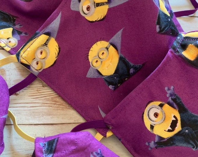 Halloween Minions Mask with Filter Pocket - PM 2.5 filter included - Vampire Minions
