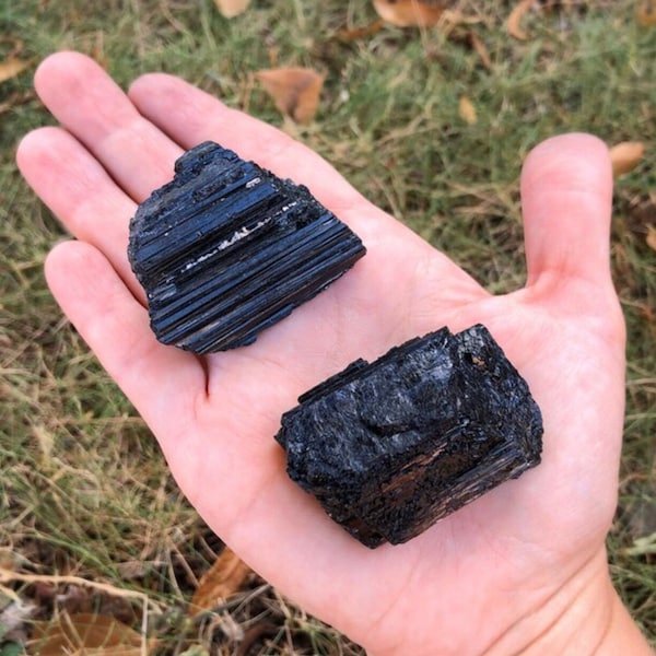 Rough Black Tourmaline, Black Tourmaline Raw, Black Tourmaline Bulk Stone for Empath, Crystal Positivity,Protection,Mind,Rough Minerals Gems