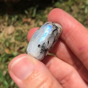 Natural Rainbow Moonstone Crystal, Tumble, Polished, Stone, Goddess Energy, Feminine, Fertility, Pregnancy, New Beginnings, Anxiety, Calming