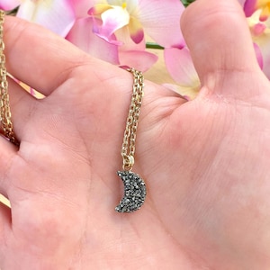 Pyrite Necklace, Crescent Moon Necklace, Crystal Choker, Dainty Healing Real Crystal Necklace, Raw Gemstone Necklace, Unique Necklaces Women