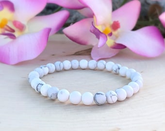 Howlite Mala Bracelet, Matte Howlite Bracelet 6mm, Howlite Stretch Bracelet, Howlite Wrist Mala, Howlite Beaded Bracelet, Calming Bracelet