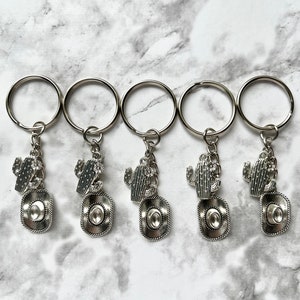 Cowgirl/Cowboy Keychain | Western Cactus & Hat Keychain | Rodeo Gift | Rustic Western Accessories | Unique Keychains for Gifts/Party Favors