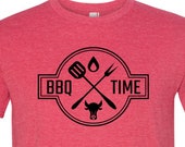 BBQ Time T-Shirt Grill Master Dad Chill Food Meat Eat Relax Ribs Steak Chicken Skewer Summer Party Barbecue Sauce Cook Flame Gas Charcoal