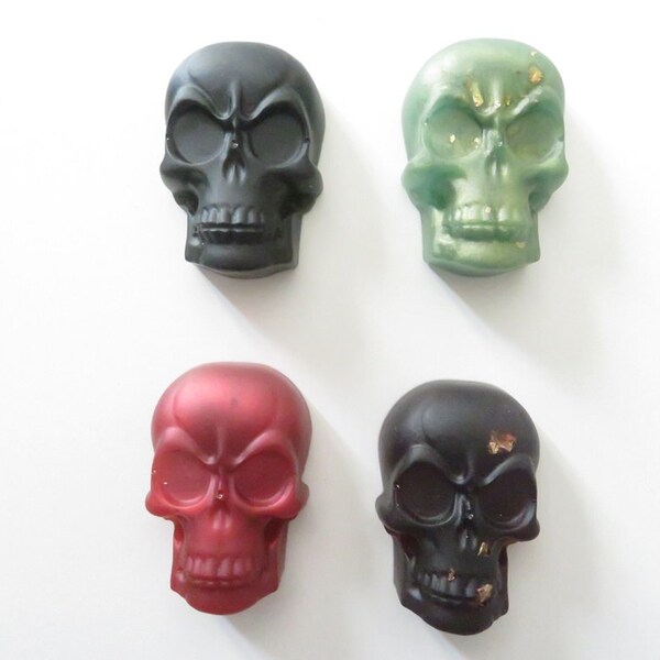 Magnets tête de mort, Aimants tête de mort, Skull noir, rouge, vert tilleul ou marron foncé