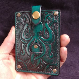Tooled Octopus Minimal Portemonnaie. Kartenhalter mit Geldklammeroption