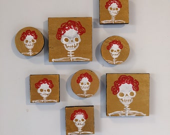 Rose Crown Santa Muerte painting magnet and wall hanging/ 3" and 2"
