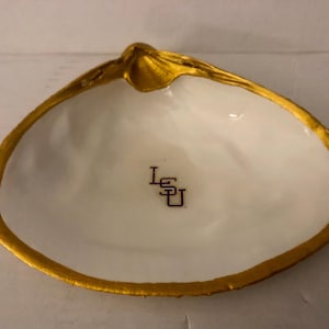 LSU Shell Jewelry/Trinket Dish (Comes Wrapped with Tiger Charm)